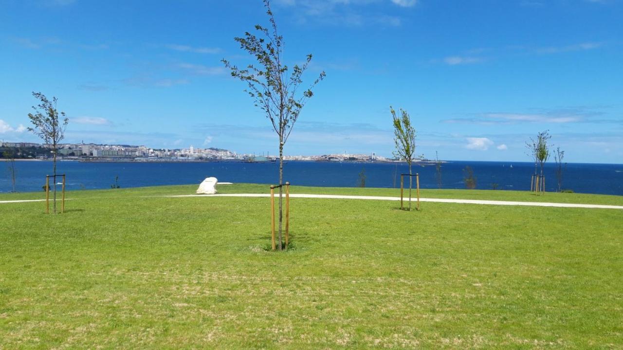 Luminoso Y Acogedor Apartamento En La Playa Олейрос Екстер'єр фото